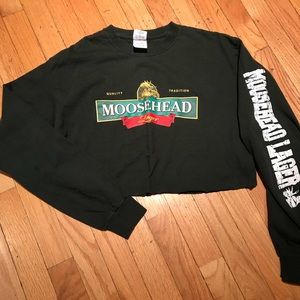Moose head lager long sleeve raw hem cropped top